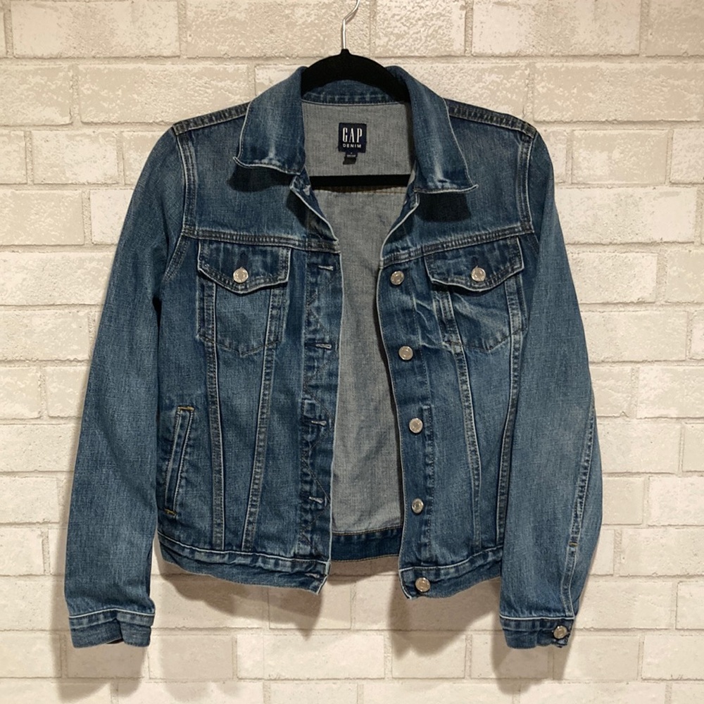 EUC Gap Denim Jean Jacket